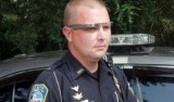 畅想智慧警务 美警察巡逻中戴谷歌眼镜取证
