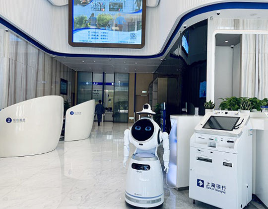 疫情防控常态化，优必选克鲁泽机器人助力打造AI+金融