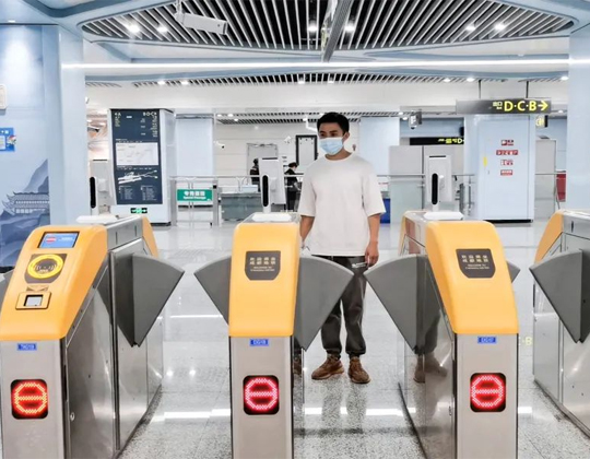 地铁全线刷脸过闸 | 华北工控可提供地铁智慧票务系统专用计算机