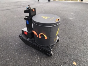 破局排爆痛点 台州公安自研防爆罐机器人亮相